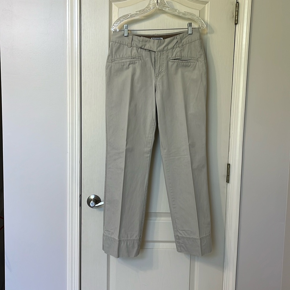 Ladies Columbia khaki pants